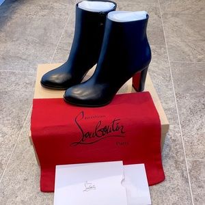 New Christian Louboutin Adox black ankle booties